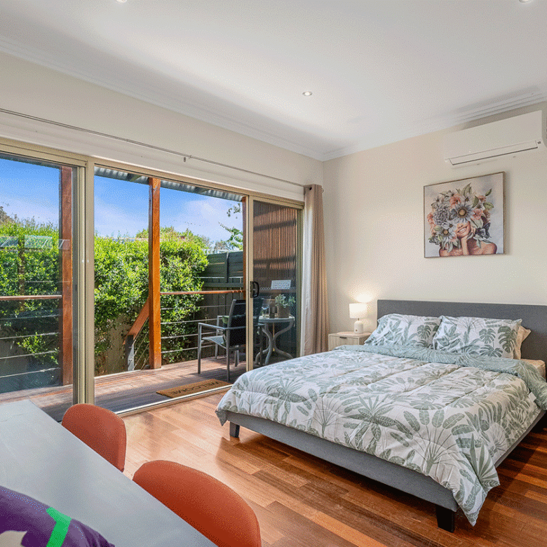 Heidelberg West, Room Daphne